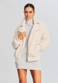 Caleb Teddy Jacket -Retrofete Clothing Shop Ecommerce Crop 20230816 SET1 CALEBJACKETCREAM 3920 ECOMM