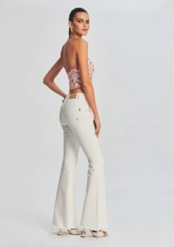 Moore Mid Rise Flare Jean -Retrofete Clothing Shop Ecommerce Crop 221115 Ecom SET1 SHOT 40 6484 d5be1220 88ad 46db a636 eaa710c17290