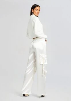 Finley Cargo Pant -Retrofete Clothing Shop Ecommerce Crop 23 10 17 DONNASWEATER FINLEYCARGO WINTERWHITE 3317 ECOMM 7ee0a4eb 51ff 4ccd a2f1 c31b4347311c