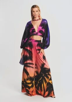 Clarisa Silk Top -Retrofete Clothing Shop Ecommerce Crop 230111 RETROFETE SET2 SHOT30 3435 eComm