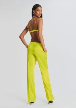 Suki Silk Pant -Retrofete Clothing Shop Ecommerce Crop 230111 SET1 Shot 31 5008 eComm eComm cc480406 1691 462b 9305 40587ceb662b