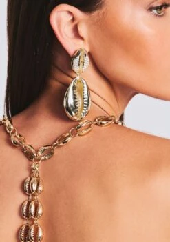 Vida Shell Earrings -Retrofete Clothing Shop Ecommerce Crop 230510 RETROFETE SET1 3093 eComm