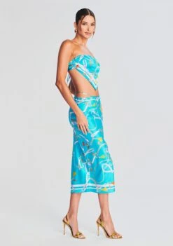 Natalia Silk Scarf Top -Retrofete Clothing Shop Ecommerce Crop 230510 Set2 SHOT 13 1674 eComm