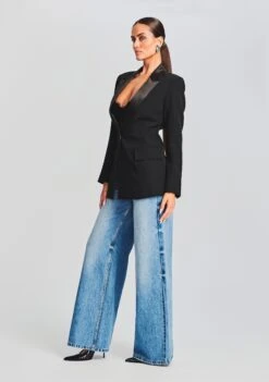 Kristin Blazer -Retrofete Clothing Shop Ecommerce Crop 230718 SET2 KRISTENBLAZER OTTOBODYSUIT FIONAJEAN 2258 ECOMM