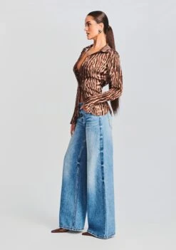 Olsen Silk Top 7 Olsen Silk Top -Retrofete Clothing Shop Ecommerce Crop 230718 SET2 OLSENTOP MONETBRA 4283 ECOMM