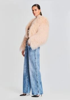 Luxe Fur Jacket -Retrofete Clothing Shop Ecommerce Crop 230815 SET2 LUXEJACKET PIPERSWEATER SUTTONJEAN 0092 ECOMM