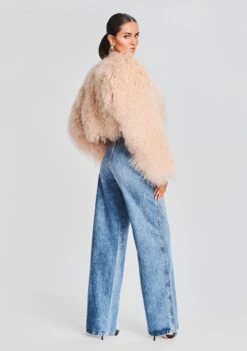 Luxe Fur Jacket -Retrofete Clothing Shop Ecommerce Crop 230815 SET2 LUXEJACKET PIPERSWEATER SUTTONJEAN 0105 ECOMM