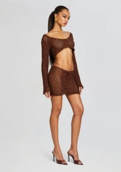 Magen Knitted Shirt -Retrofete Clothing Shop Ecommerce Crop 24 02 16 THEATOP THEASKIRT DARKBROWN 161 ECOMM