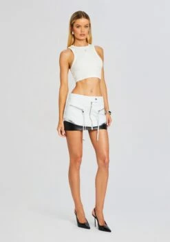 Sian Leather Skirt 7 Sian Leather Skirt -Retrofete Clothing Shop Ecommerce Crop 24 03 12 SIANSKIRT GIVANAJACKET LIANABELTBAG WHITEBLACK BLACKWHITE 0907 ECOMM