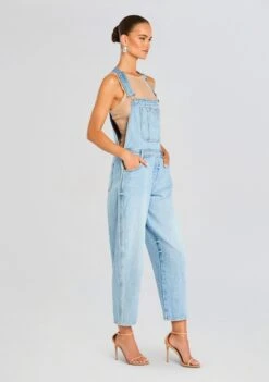 Jesamine Barrel Carpenter Overalls -Retrofete Clothing Shop Ecommerce Crop 24 07 31 JESAMIN CARPENTEROVERALLHIGHTIDE 0557 ECOMM 1973911e faf6 40ba b914 b03d2d20bd95