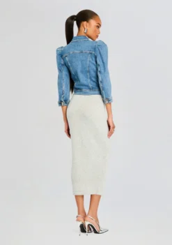 Mauve Denim Jacket -Retrofete Clothing Shop Ecommerce Crop 24 07 31 MAUVEDENIMJACKET OASIS KOKOSKIRT KALITOP LIGHTGREY 1022 ECOMM scaled