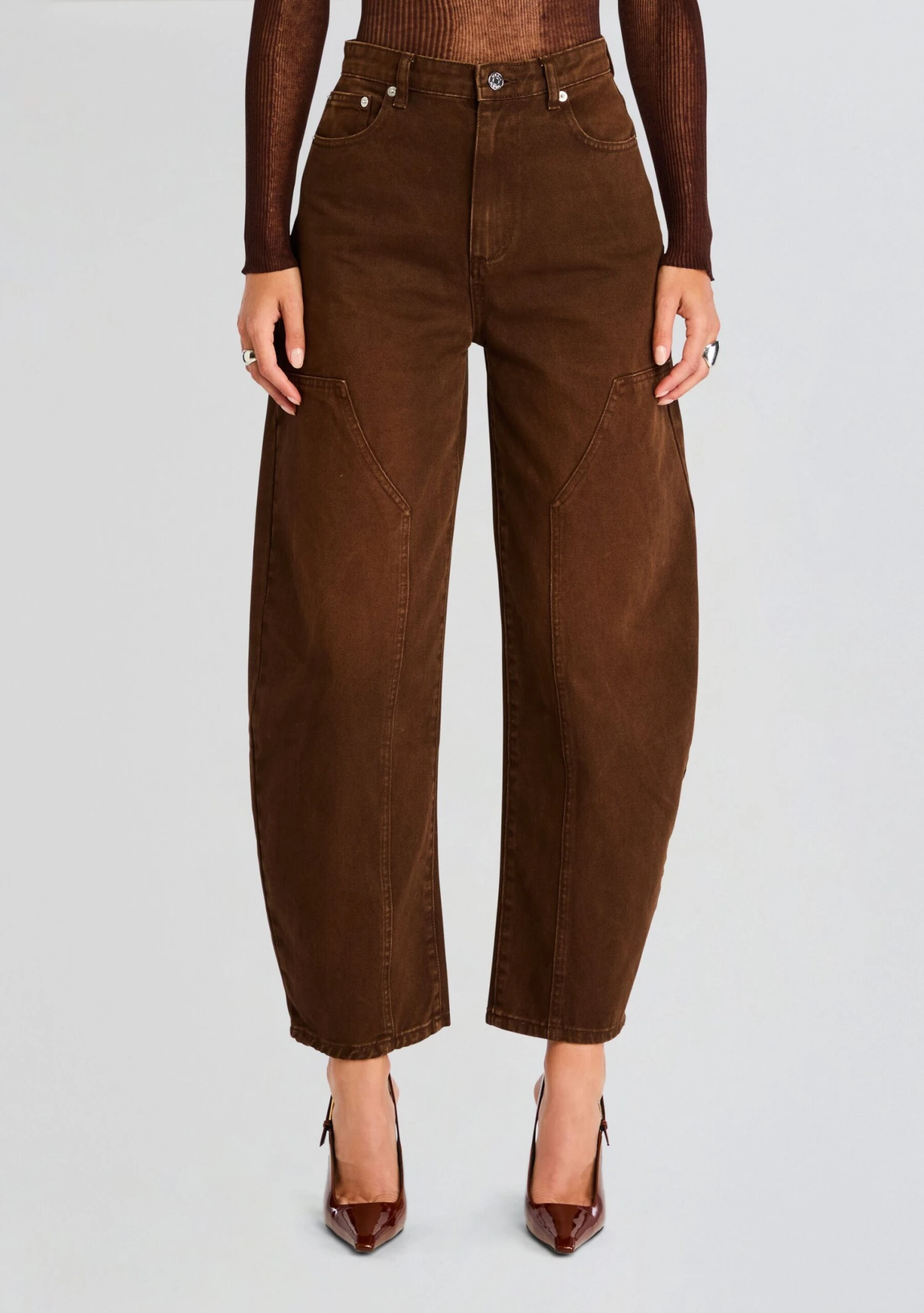 Marbel Mid Rise Barrel Jean