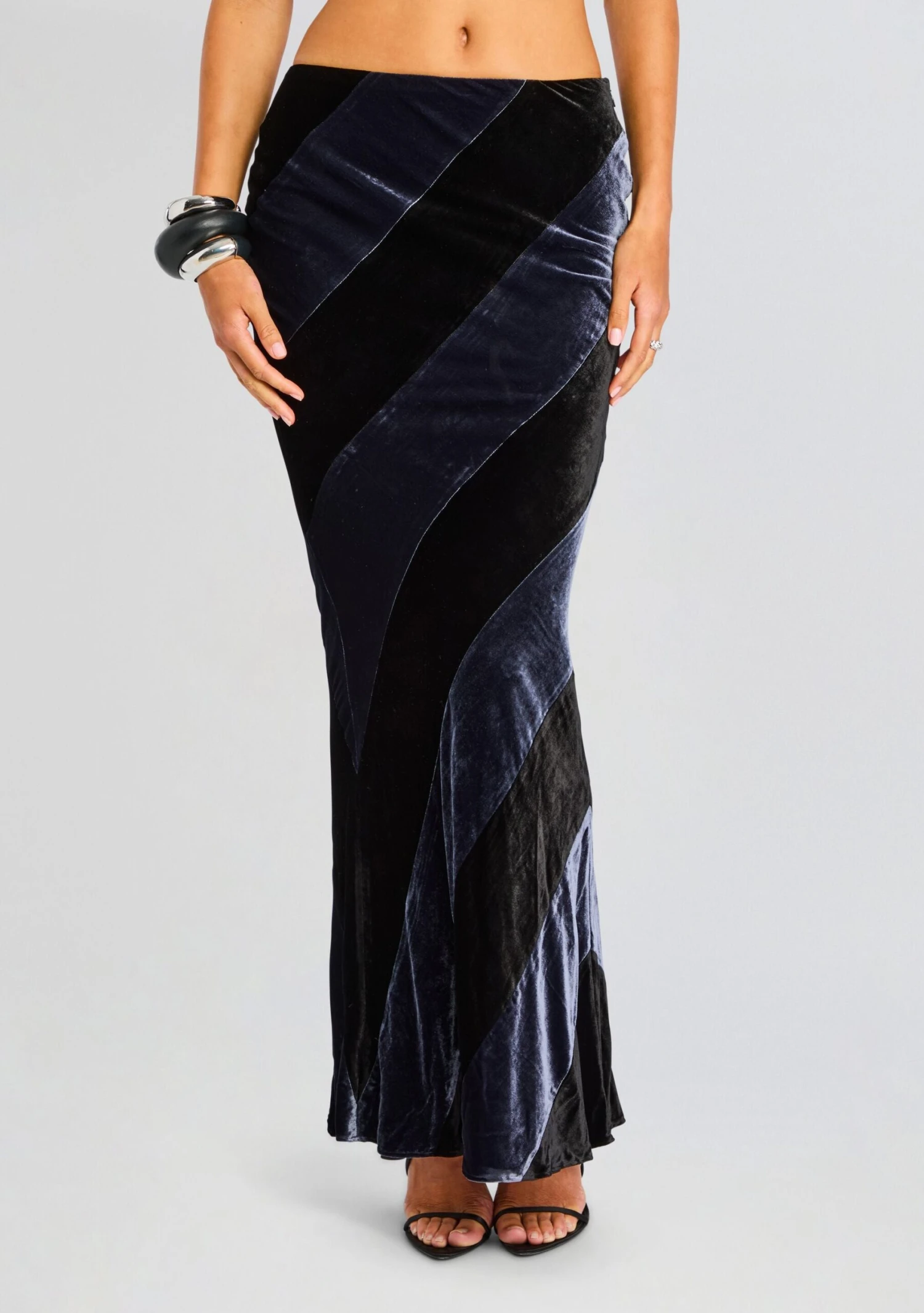 Venus Velvet Skirt 1 Venus Velvet Skirt