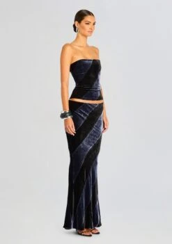 Venus Velvet Skirt 7 Venus Velvet Skirt -Retrofete Clothing Shop Ecommerce Crop 24 08 21 DULCE VELVET TOP BLACK NAVY VENUS VELVET SKIRT BLACK NAVY 1006 ECOMM 6d430e82 99df 4224 ba93 3872c10f2587