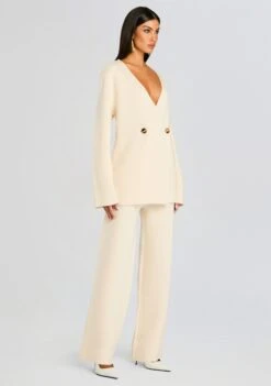 Tundra Sweater -Retrofete Clothing Shop Ecommerce Crop 24 09 26 TundraKnitSweater JunaKnitPant Eggshell 0041 ECOMM 1dd2124b 0be2 4e15 b6e6 fa926643d1d2