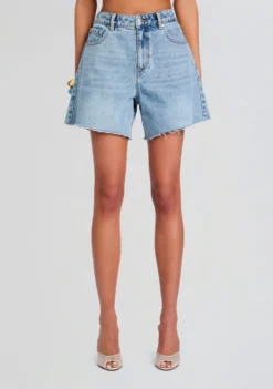 Sabrina Boyfriend Short