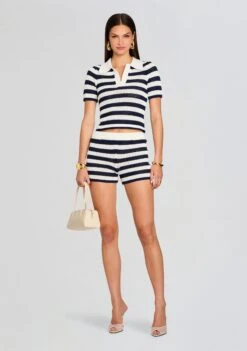 Nini Crochet Hot Short -Retrofete Clothing Shop Ecommerce Crop 25 05 07 PaxPoloTop NiniShorts Navy Eggshell 0013 ECOMM 31aca7b3 e1ed 4806 9a77 18e3c38d27de