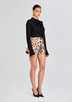 Marie Shorts -Retrofete Clothing Shop Ecommerce Crop 25 06 11 MarieShorts MeltingAnimalPrint 0057 ECOMM