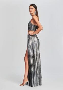 Cressida Skirt -Retrofete Clothing Shop Ecommerce Crop RF eComm 221018 Set2 SHOT 03 0325 00ea7484 6500 4c8c a3f1 79ea63eccf18