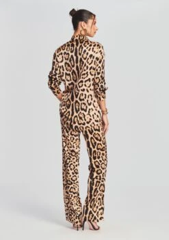 Evan Silk Shirt -Retrofete Clothing Shop Ecommerce Crop Retrofete eComm 220803 Set2 SHOT 43 6152