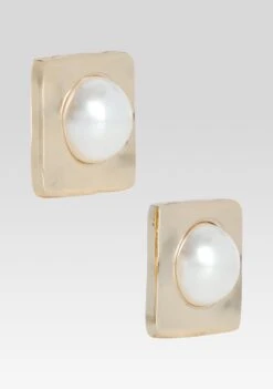 Nikki Pearl Earrings -Retrofete Clothing Shop HL25 NIKKIPEARLEARRING GOLD 091 ECOMM