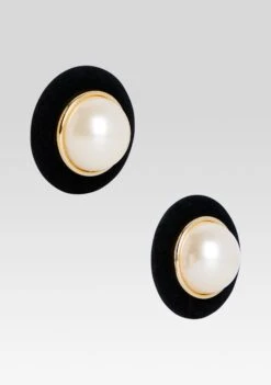 Sari Pearl Earring -Retrofete Clothing Shop HL25 SARIEARRING BLACK 048 ECOMM